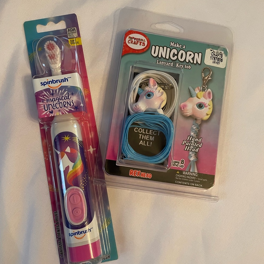 Spinbrush Magical Unicorn Electric Toothbrush + Unicorn Lanyard/Key Fob Kit, NWT